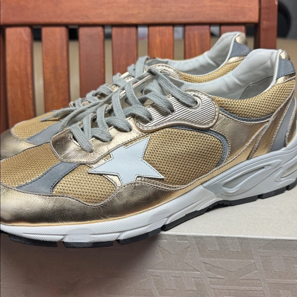 Golden Goose Dad Star Gold Leather and mesh Sneakers - Picture 3 of 6